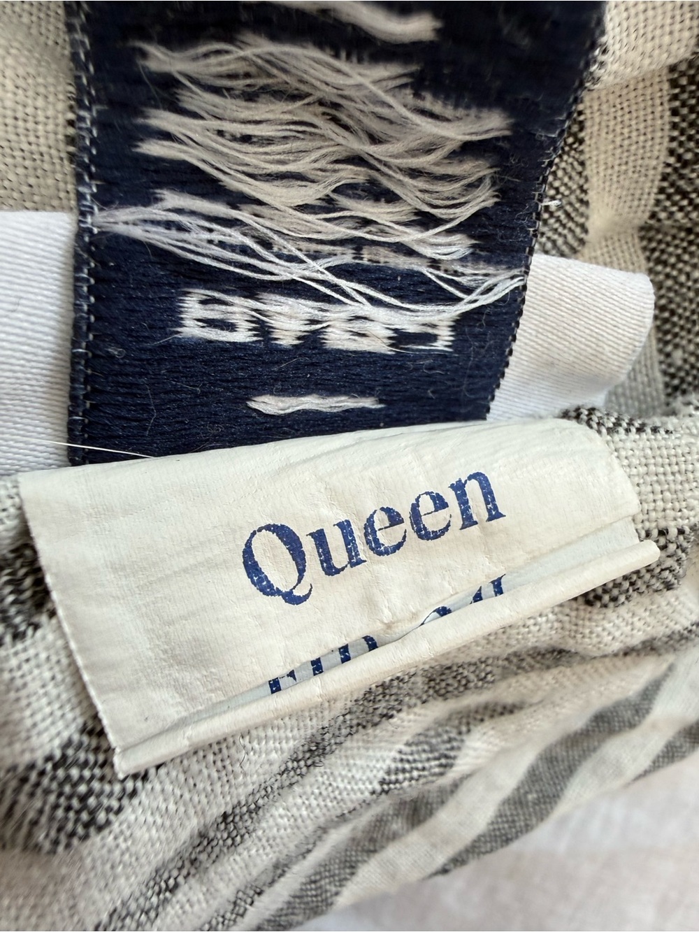 Brooklinen Washed European Oxford Striped Linen Core Sheet Set Queen - Picture 6 of 7